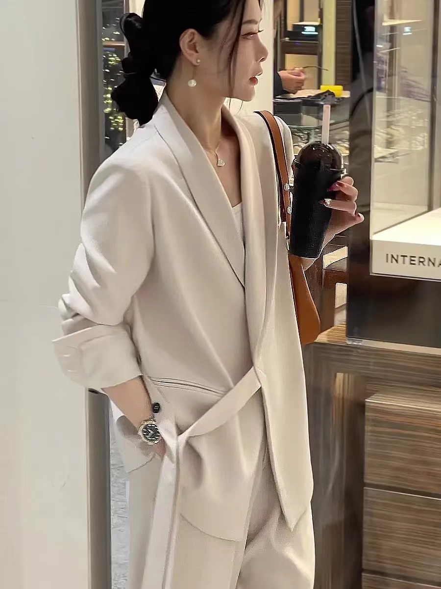 设计感绑带西装外套阔腿裤两件套女春秋新款高级感宽松休闲套装潮